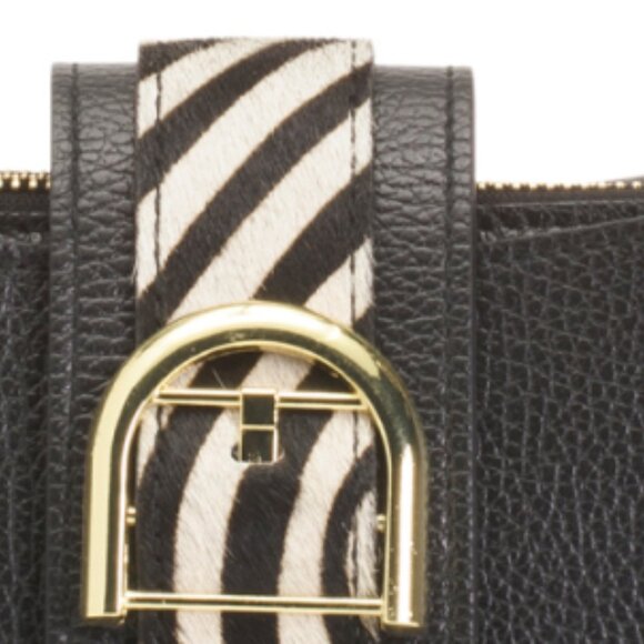 ISADORA Made In Italy Leather Front Buckle Crossbody - Picture 2 of 5